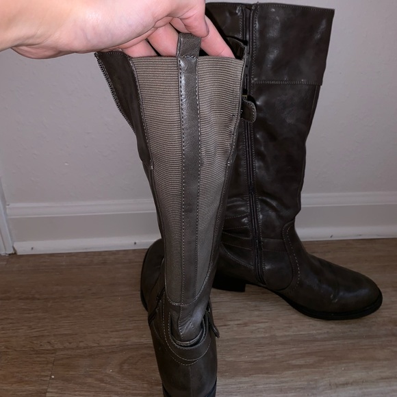 Leather boots - Picture 2 of 4